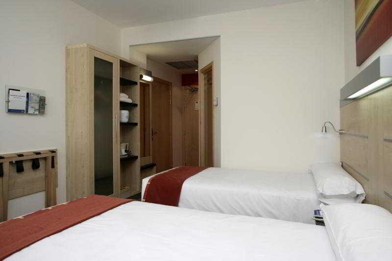 Holiday Inn Express Barcelona City 22@, An Ihg Hotel Εξωτερικό φωτογραφία